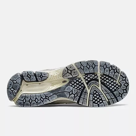 New Balance 2002R Protection Pack